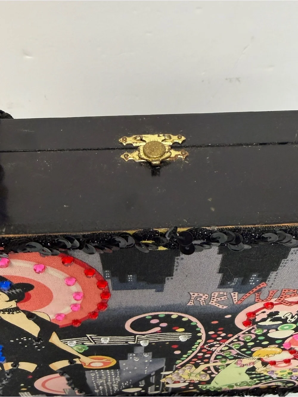 Vintage-Inspired Black cigar box Graphic Beaded Handle Box Bag